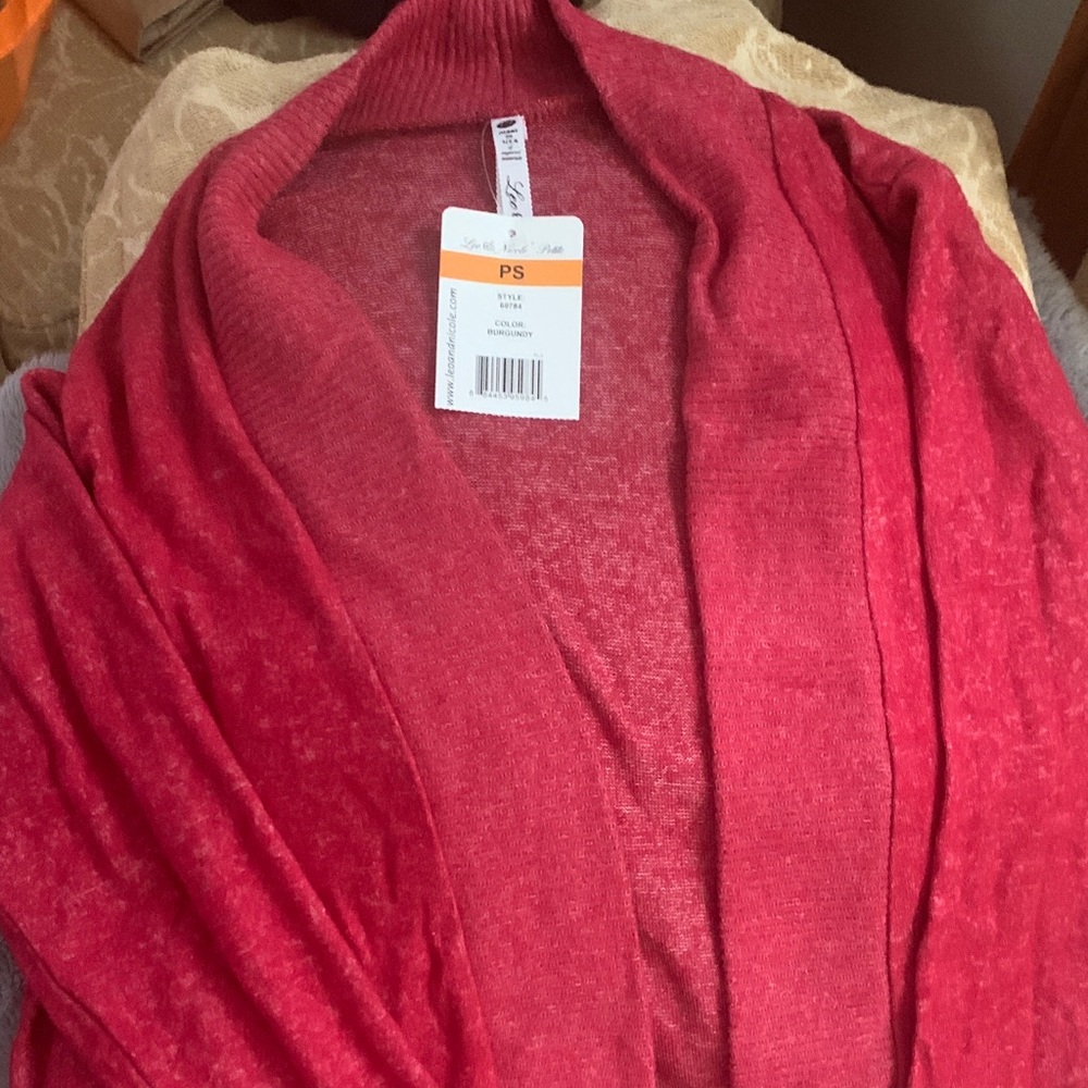 New PS Made in the USA 🇺🇸 Women's Red cardigan thin Sweater.